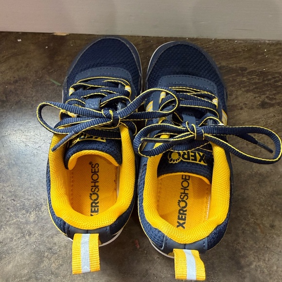 Kids' Xero “Barefoot shoes - Picture 2 of 3